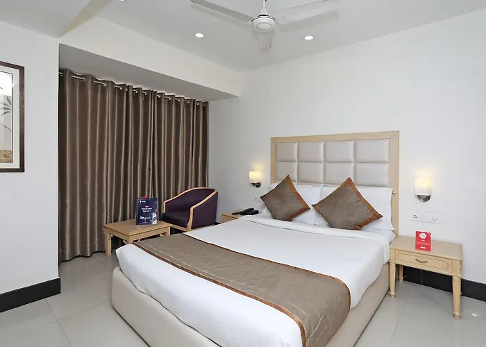 Oyo 9769 Hotel Chanakya Inn Patna 